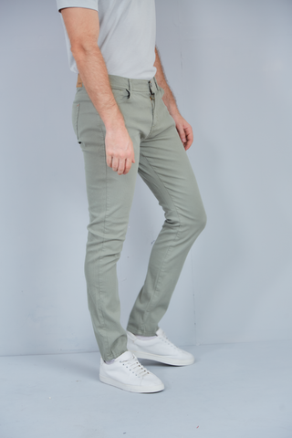 Pantalon 5 bolsillos verde seco