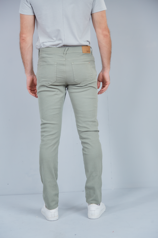 Pantalon 5 bolsillos verde seco